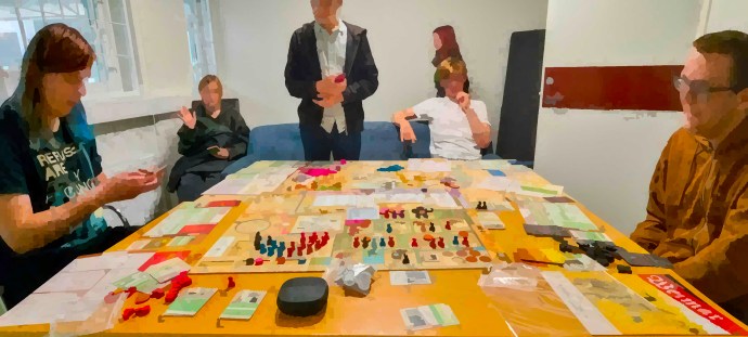Weimar-republikens parlament i fokus, brädspel kan ha vilket tema som helst.